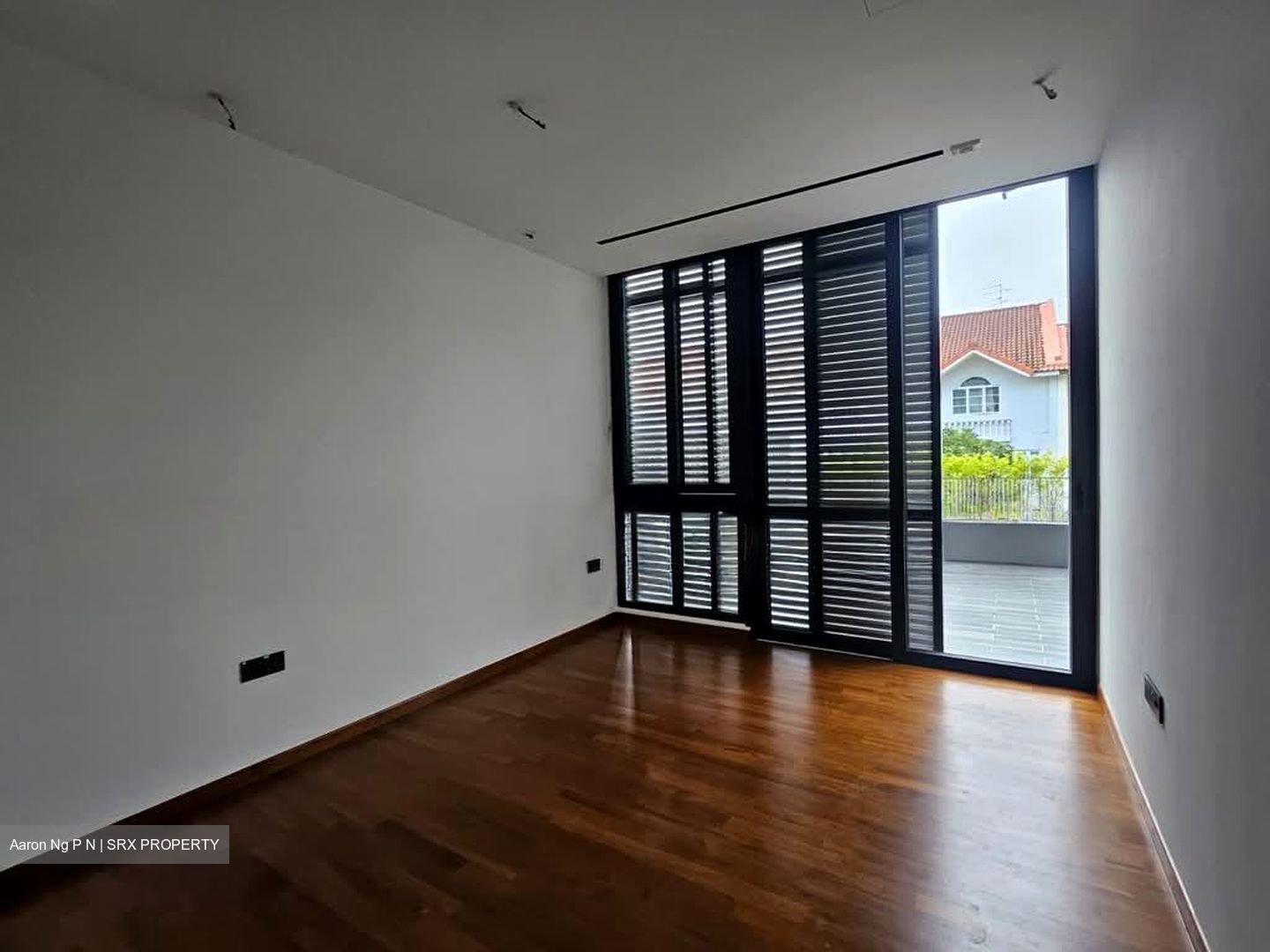 Loyang Besar Close (D17), Terrace #610228331